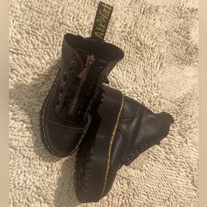 Doc Martens platform airwair